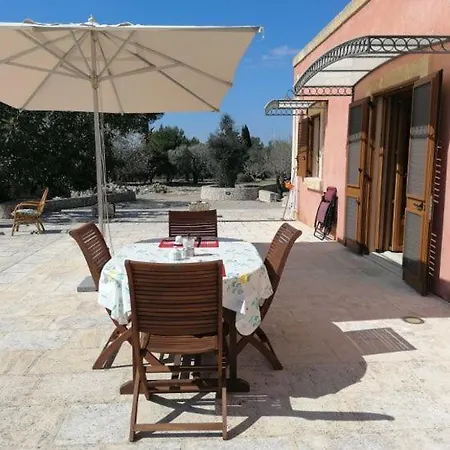 Eleonora Holiday home