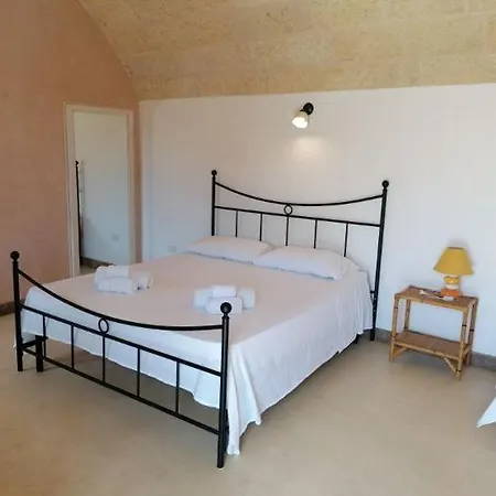 Eleonora Holiday home