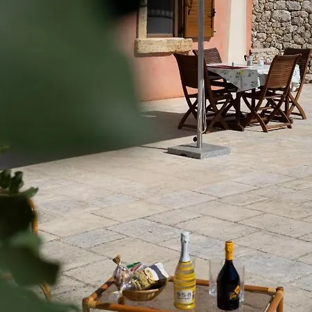 Eleonora Holiday home